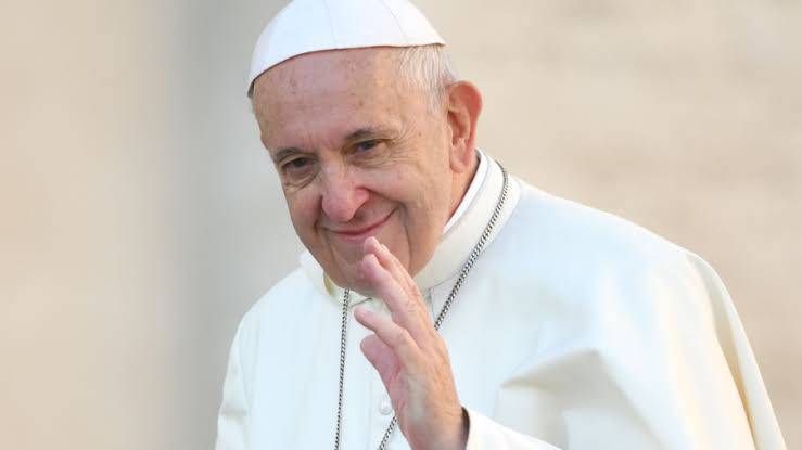 Papa Francisco exortou jovem a permanecer em oração e pedir orientações a um sacerdote