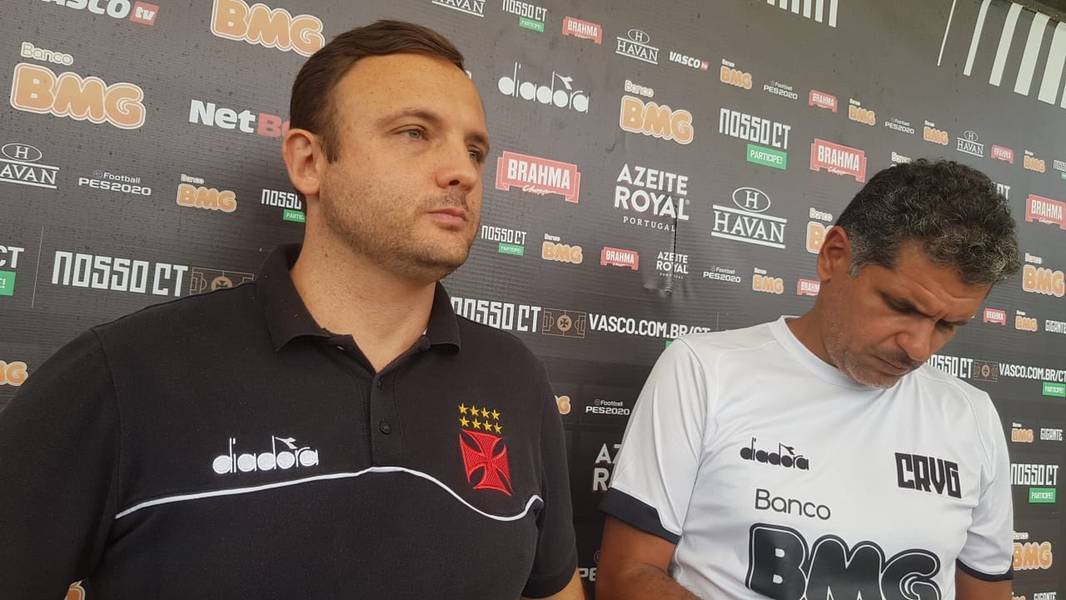 André Mazzuco, diretor executivo de futebol do Vasco, concedeu entrevista coletiva, nessa quarta (26)