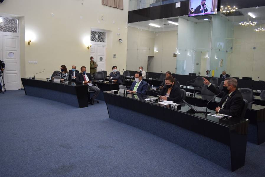 Avanço da Covid-19 em Alagoas também pautou as discussões dos deputados na Assembleia Legislativa Estadual