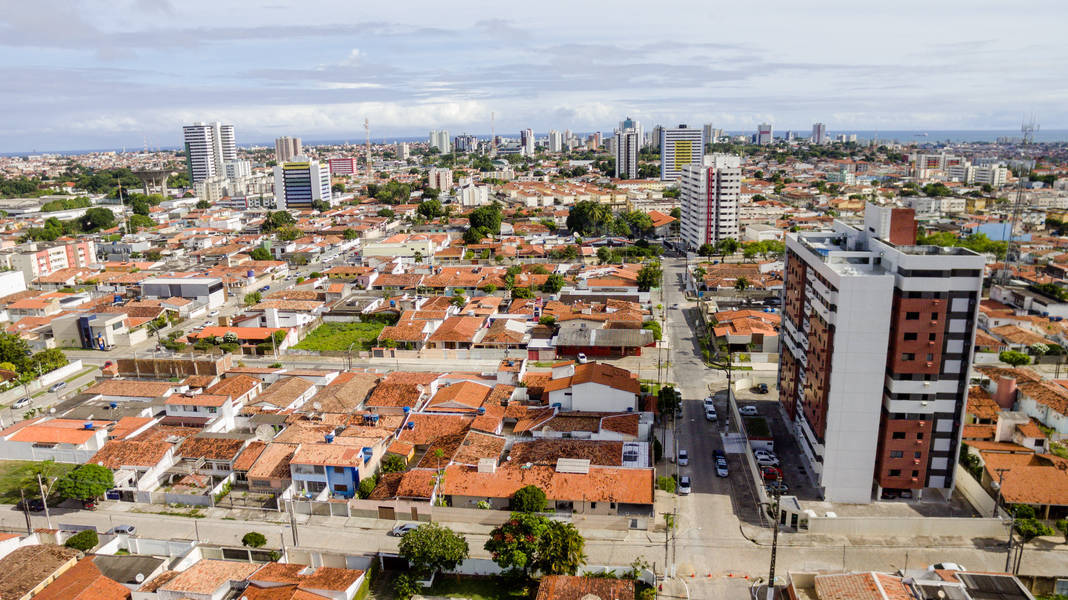 Maceió, 16 de janeiro de 2019
Cerca de 500 imóveis estão na área vermelha de risco, por causa do forte tremor de terra  no bairro do Pinheiro em Maceió. Alagoas - Brasil.
Foto: ©Ailton Cruz