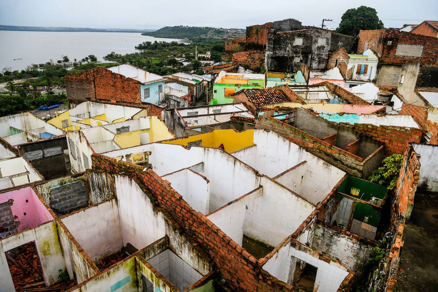 Maceió, 09 de julho de 2020
Pinheiro - Terra de ninguém. Casa e prédios abodonados no bairro do Pinheiro em Maceió. Alagoas - Brasil.
Foto: ©Ailton Cruz