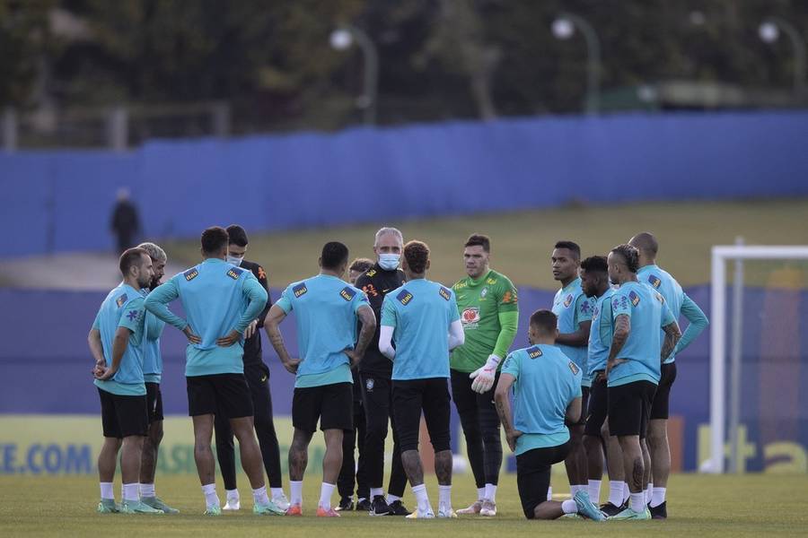 Seleção Brasileira terá mudanças na escalação para enfrentar o Peru, no Engenhão