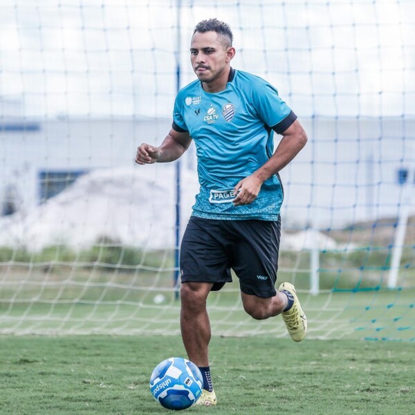 Atacante colombiano Ray Vanegas já ganhou condição de jogo no Azulão, pois teve o nome publicado no BID