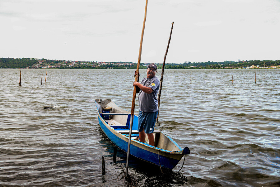 Maceió, 11 de dezembro de 2023
Pescador da lagoa Mundaú em Maceió. Alagoas - Brasil.
Foto:@Ailton Cruz