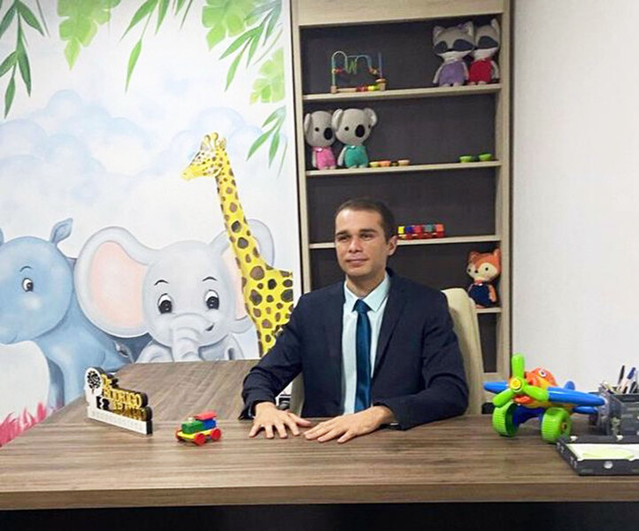 O neurologista RODRIGO ARAÚJO iniciou seu quadro semanal sobre saúde na TV Mar com orientações sobre o autismo