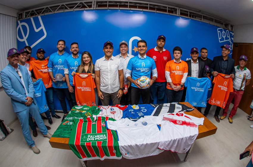 Representantes de clubes de Alagoas e da FAF se reuniram com o prefeito JHC e ficou decidido que o Campeonato Alagoano 2024 terá parceria com a Prefeitura de Maceió
