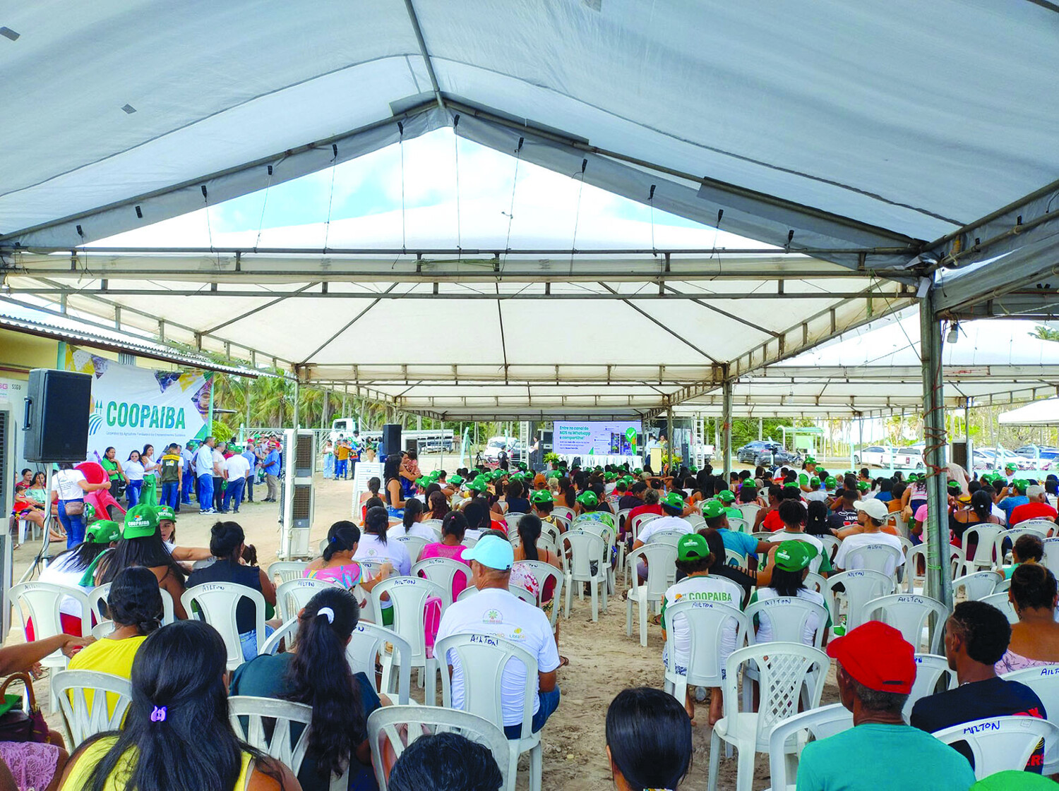 Em Piaçabuçu, evento reuniu centenas de famílias de agricultores familiares na Coopaiba