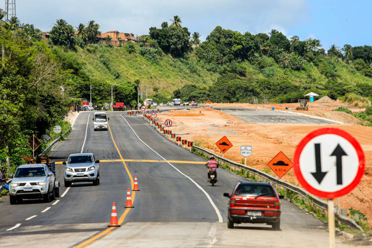 /São Miguel dos Campmos, 23 de maio de 2022

Senador Collor (PTB), na solenidade de entrega de um trecho da duplicação da rodovia BR-101, na cidade de São Miguel dos Campos, em Alagoas - Brasil.

Foto:@Ailton Cruz