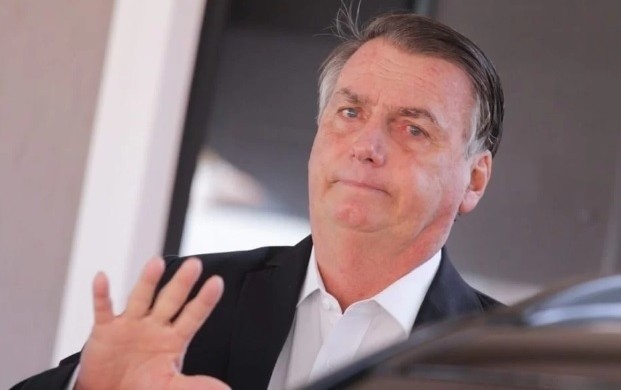 Moraes nega pedido de Bolsonaro e mantém data de depoimento à PF
